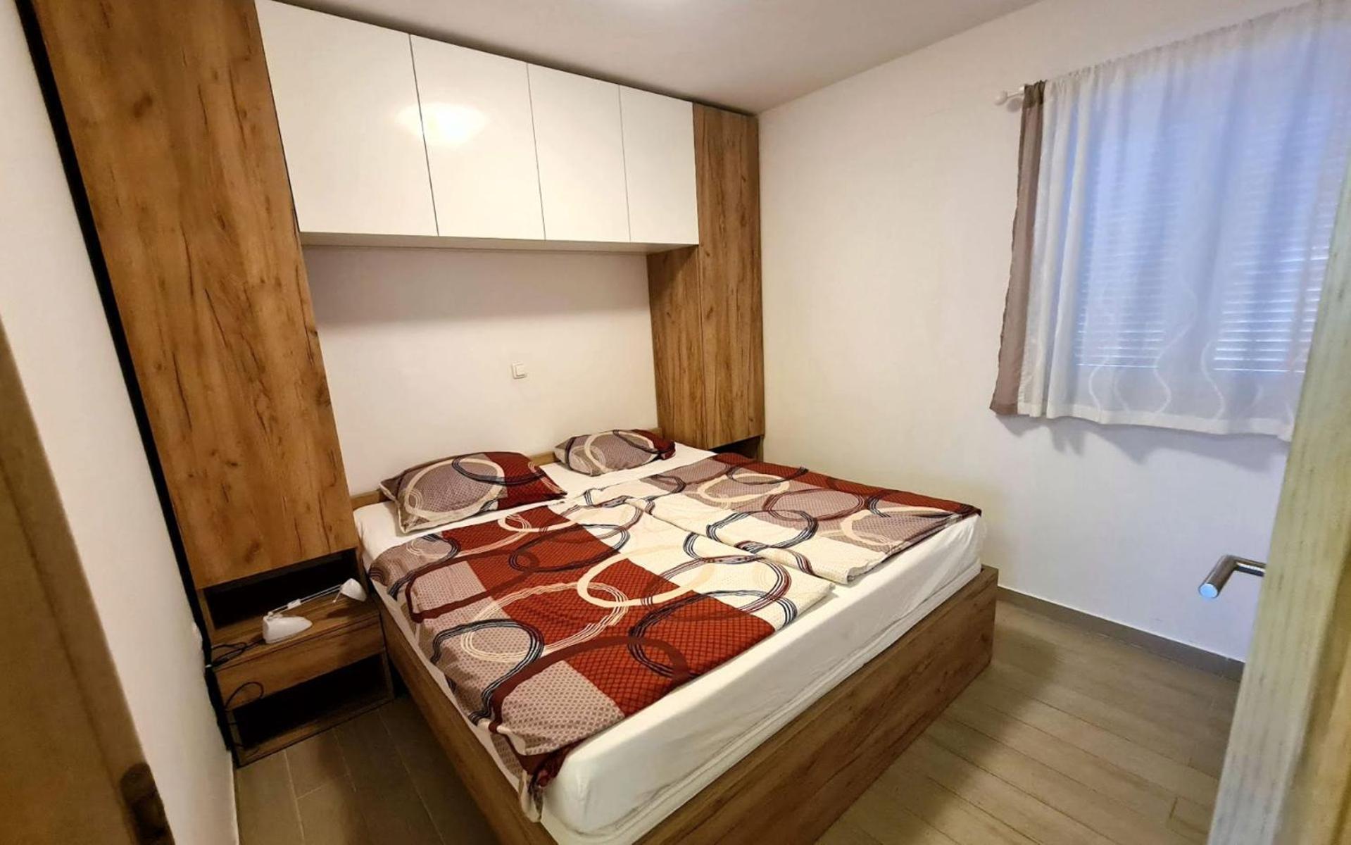Apartment Trava Klimno Exterior foto
